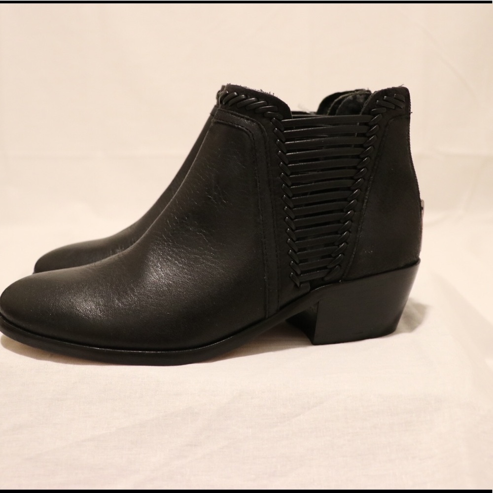 Vince Camuto Sz 6.5